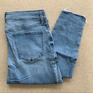 Old Navy Mid-Rise Rockstar Jeans w/distressed bottom edges